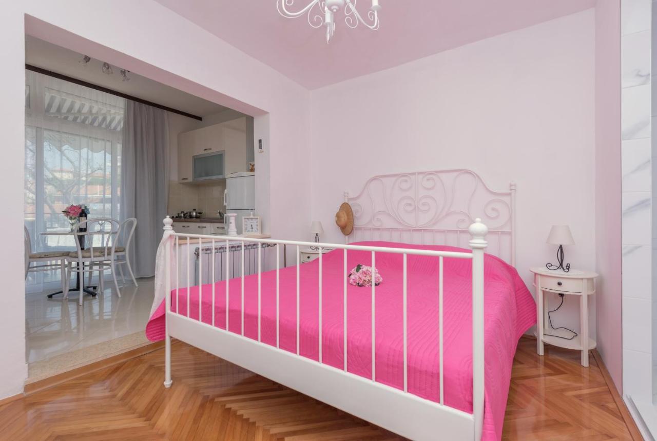 Apartmani Antunovic พอดโกรา ภายนอก รูปภาพ