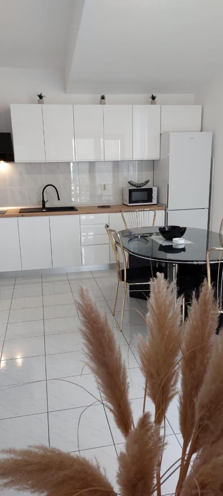 Apartmani Antunovic พอดโกรา ภายนอก รูปภาพ