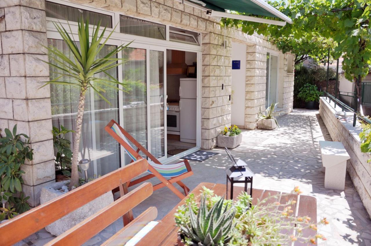 Apartmani Antunovic พอดโกรา ภายนอก รูปภาพ