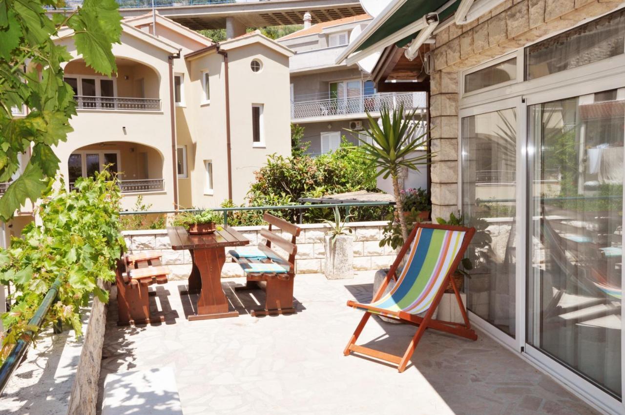 Apartmani Antunovic พอดโกรา ภายนอก รูปภาพ