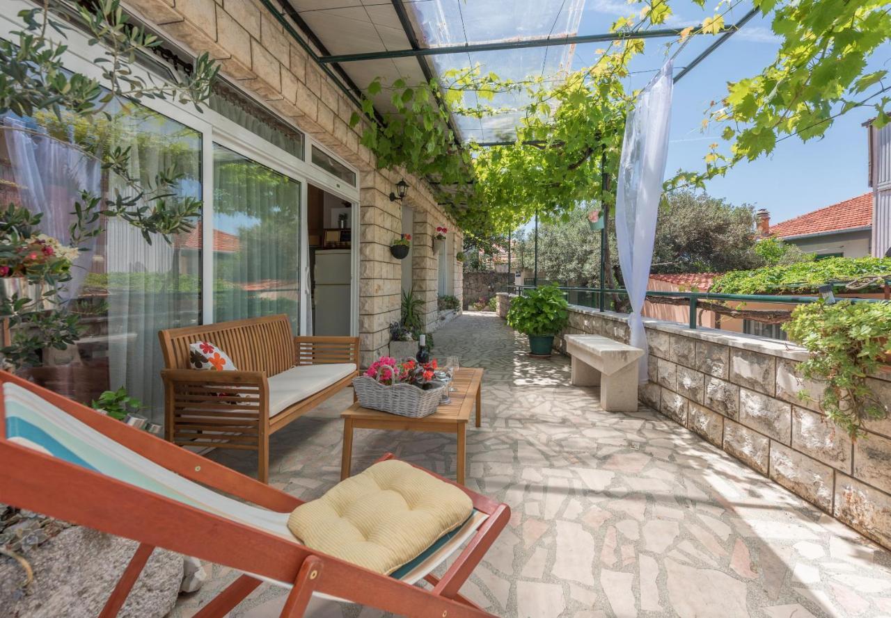 Apartmani Antunovic พอดโกรา ภายนอก รูปภาพ