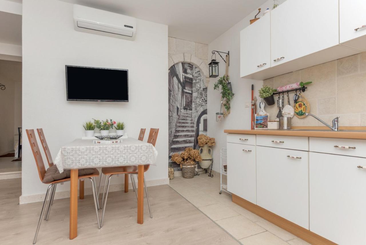 Apartmani Antunovic พอดโกรา ภายนอก รูปภาพ