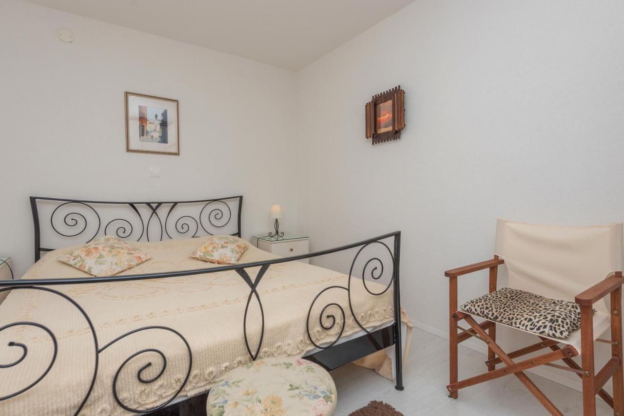Apartmani Antunovic พอดโกรา ภายนอก รูปภาพ